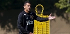 De olho no Corinthians, Diego Souza vai para o campo em treino do São Paulo