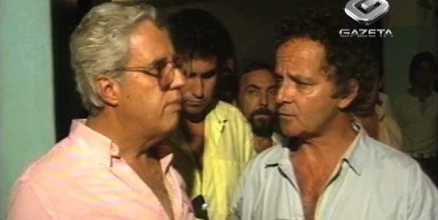 À direita, em 1982, pela TV Gazeta, durante reportagem na Penitenciária do Carandiru, em São Paulo. Foto: UOL