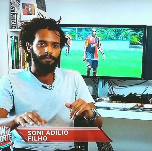 Soni, filho de Adílio, fala do pai em homenagem feita pelo Show do Esporte em 13 de maio de 2018. (Foto: Reprodução - Instagram @Renatozanata)