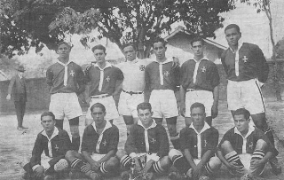 Os Camisas Negras, quase todos pretos, que deram ao Vasco o campeonato carioca de 1923, o primeiro título de sua história