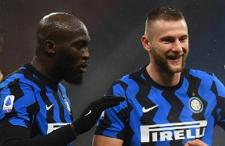 Lukako e Skriniar defendem a equipe milanesa neste sábado. Foto: Divulgação/Internazionale