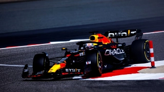 O tricampeão mostrou serviço quando foi necessário em Sakhir. Foto: Oracle Red Bull Racing 