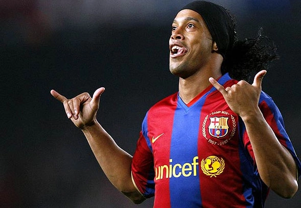 Ronaldinho Gaúcho do Irã é anunciado por time da primeira divisão do Rio -  12/11/2018 - UOL Esporte