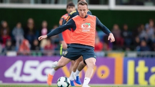 Arthur perde mais um treino, será reavaliado e pode ser cortado da seleção