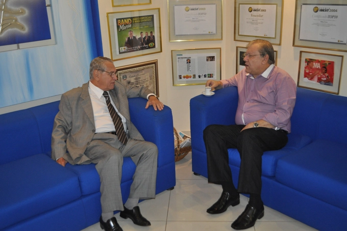 Joseval Peixoto compareceu, no dia 29 de setembro de 2011, à redação do Portal Terceiro Tempo para encontrar-se com Milton Neves. 