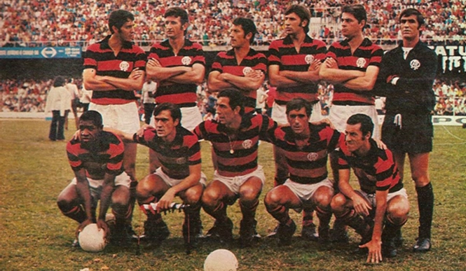 O Atlético Paranaense na Taça de Prata de 1970. Em pé: Hidalgo, Zico, Júlio, Hermes, Alfredo e Vanderlei. Agachados: Dorval, Sicupira, Sérgio Lopes, Toninho e Nílson. Foto enviada por Walter Roberto Peres e publicada na 