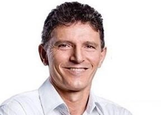 Ex-defensor lutava contra um tumor no cérebro
