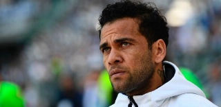 Pelé manifesta apoio a Daniel Alves: "É o pior sentimento"