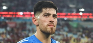 Terceiro Tempo - Bola Cheia - Rossi - Foi simplesmente espetacular a atuação de Rossi na classificação do Flamengo para a final da Libertadores. O goleiro argentino fechou o gol em Avellaneda e garantiu a famosa “baliza zero” rubro-negra diante do Racing. E quem diria... num time recheado de craques, quem resolveu a parada foi o camisa 1. Acontece...