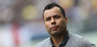 Corinthians revê Cruzeiro e vai de briga por título a ameaça de série B