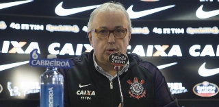 Presidente admite oscilação, mas avisa: "Corinthians não está morto"