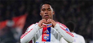 Terceiro Tempo - Bola Cheia - Endrick - Estava na cara que a mudan&ccedil;a de ares faria muito bem a Endrick. Na Fran&ccedil;a, o ex-Palmeiras est&aacute; simplesmente comendo a bola! E, no fim de semana, o atacante marcou nada menos do que tr&ecirc;s gols contra o Metz, pressionando (e muito!) Carlo Ancelotti a inclu&iacute;-lo na pr&oacute;xima convoca&ccedil;&atilde;o da sele&ccedil;&atilde;o. 