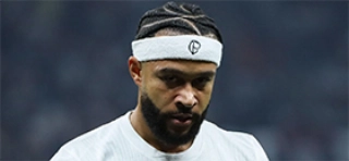 Terceiro Tempo - Bola Murcha - Memphis - Memphis tem cr&eacute;dito de sobra com a Fiel. Mas &eacute; poss&iacute;vel afirmar que ele foi o grande culpado pela derrota corintiana no D&eacute;rbi do &uacute;ltimo domingo. Claro que p&ecirc;nalti at&eacute; Pel&eacute; perdia. Mas ele podia ter caprichado mais na concentra&ccedil;&atilde;o para n&atilde;o escorregar na &ldquo;hora H&rdquo;.  