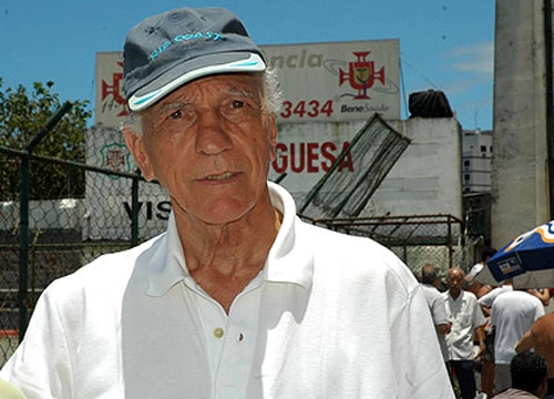 Adelson - Ex-zagueiro da Portuguesa Santista