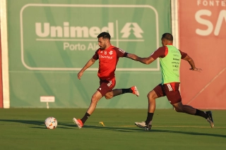 Atividade colorada no CT Parque Gigante. Foto: Ricardo Duarte/Internacional