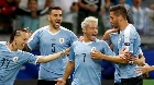 Uruguai bate Equador com atuação dominante e brilho da dupla Suárez-Cavani