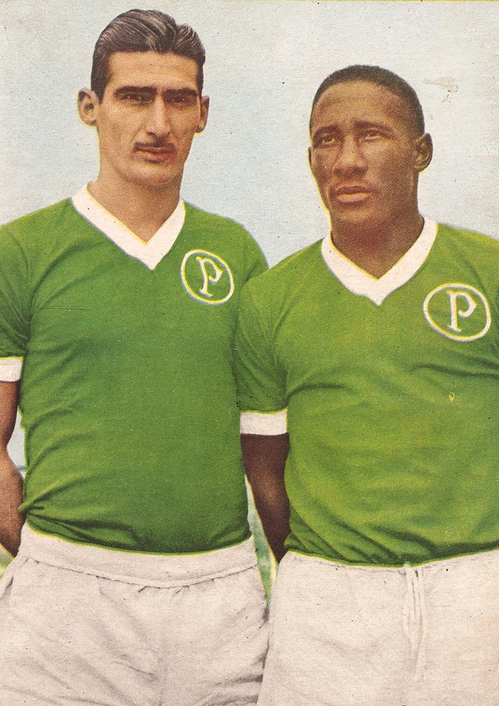 Esses dois marcaram época no time alviverde. Julinho Botelho e Djalma Santos eram o terror dos adversários. Foto: Revista do esporte