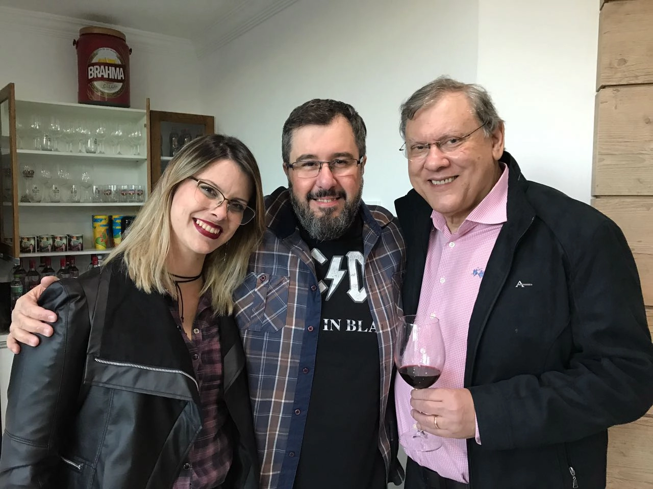 Érika Sachetto, César Sachetto e Milton Neves