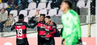 Terceiro Tempo - Bola Cheia - Flamengo - O atual campe&atilde;o da Libertadores estreou bem no torneio deste ano, derrotando o Cusco fora de casa, superando, al&eacute;m do advers&aacute;rio, a impiedosa altitude peruana. Um 2 a 0 s&oacute;lido que sinaliza que o Rubro-Negro n&atilde;o est&aacute; para brincadeira!