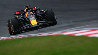 O tricampeão também superou um problema no carregamento de energia. Foto: Oracle Red Bull Racing