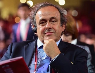 Platini está sob custódia policial nas instalações do Escritório Anticorrupção da Polícia Judiciária em Nanterre