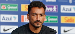 Terceiro Tempo - Bola Murcha - Danilo - Danilo fazia uma Copa discreta, mas segura. At&eacute; cometer o erro que mudou completamente o primeiro tempo contra o Jap&atilde;o. O passe errado que originou o gol de Sano colocou o Brasil em uma situa&ccedil;&atilde;o delicada e obrigou a sele&ccedil;&atilde;o a correr atr&aacute;s do preju&iacute;zo. A virada evitou que o lateral sa&iacute;sse como o grande vil&atilde;o da Copa, mas o lance serve de alerta. Ancelotti precisa avaliar se o camisa 13 deve mesmo ser tratado como titular absoluto daqui para frente.