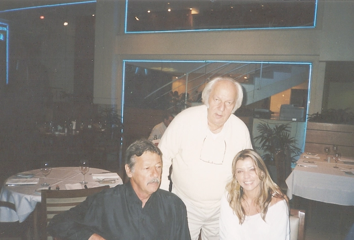 Em 2009, no North Grill, do Shopping Frei Caneca, São Paulo. Jaimão, em pé com Luís Carlos e Marília Ruiz