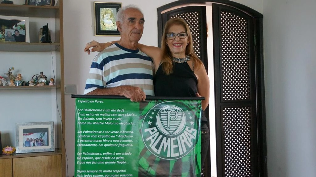 Milhares de pessoas manifestaram carinho à família Neves após a morte de  Lenice - Notícias - Terceiro Tempo