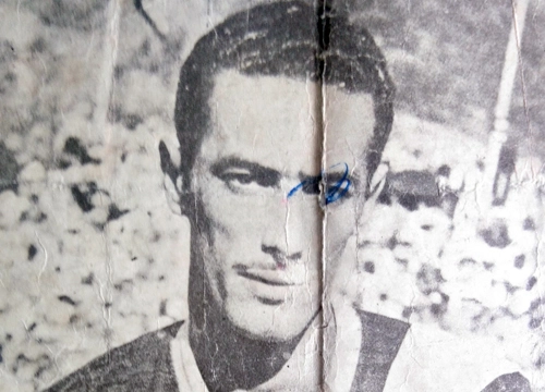 Nilton ou Newton Senra - Ex-zagueiro e volante do Botafogo e do Corinthians