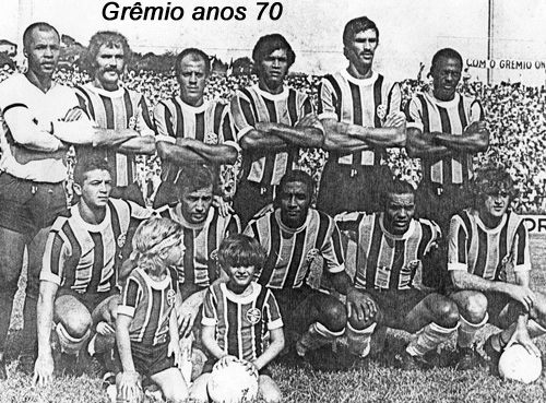 Em pé: Jair, Valdyr Espinosa, Torino, Beto Bacamarte, Ancheta e Everaldo. Agachados: Flecha, Oberti, Mazinho, Gaspar e Loivo.