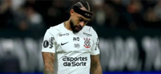 Terceiro Tempo - Bola Murcha - Memphis - O holand&ecirc;s fazia uma p&eacute;ssima partida contra o Estudiantes, mas teve a chance de ouro para levar a disputa &agrave;s penalidades. Fez bem em assumir a responsabilidade para cobrar o p&ecirc;nalti mas exagerou na for&ccedil;a, chutando para fora, alto, muito alto... Parece que o holand&ecirc;s s&oacute; funciona ao lado de Yuri Alberto no Corinthians. Valeu a pena toda a "engenharia" para renovar seu contrato?