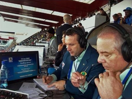 Na Copa de 2010, na &Aacute;frica do Sul, Neto e Luciano do Valle durante transmiss&atilde;o da Band
