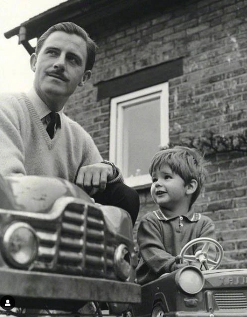 Na década de 1960, Graham Hill e seu filho Damon Hill. Foto: Divulgação