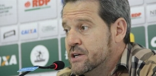 Argel vai continuar no comando do Coritiba para a próxima temporada. Foto: Divulgação/Coritiba FC/Via UOL