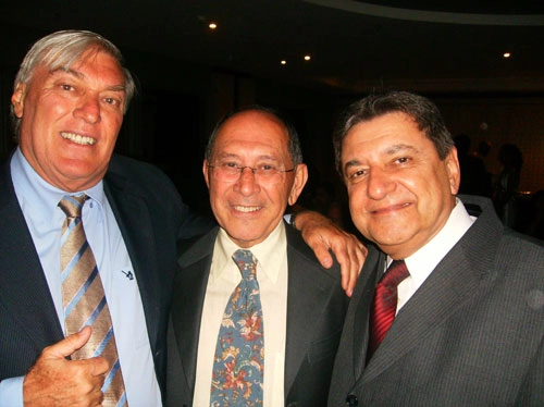Festa de premia&ccedil;&atilde;o da Aceesp ( Associa&ccedil;&atilde;o dos Cronistas Esportivos do Estado de S&atilde;o Paulo) realizada no dia 15 de dezembro de 2008, no Espa&ccedil;o Hakka, no Bairro da Liberdade, zona central da capital paulista. Na foto, da esquerda para &agrave; direita: Fl&aacute;vio Adauto, Jos&eacute; Silv&eacute;rio e S&eacute;rgio Barbalho.
