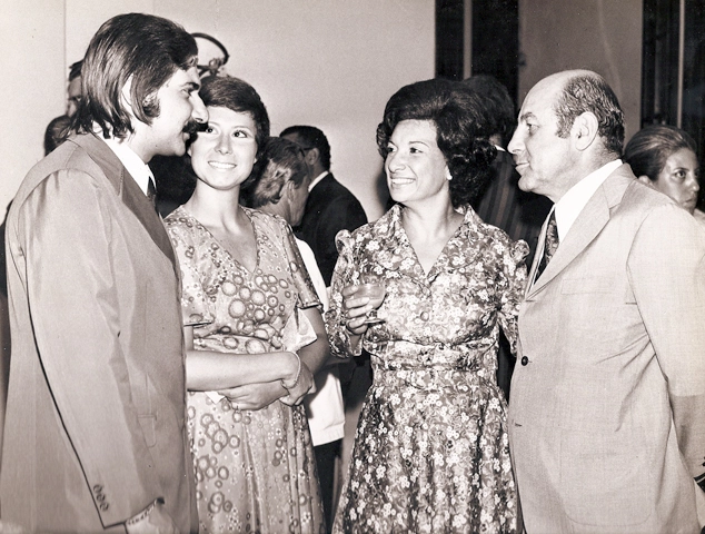 Festa dos 31 anos de confraterniza&ccedil;&atilde;o e amizade. S&eacute;rgio Barbalho e Kaled Cury junto com suas esposas e atr&aacute;s de Kaled Cury, Marlene Matheus
