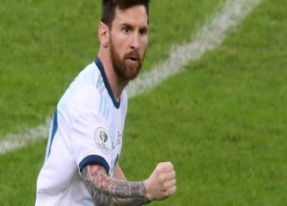 Mesmo em quinto lugar, Bauza crava: 'Messi vai nos trazer a Copa