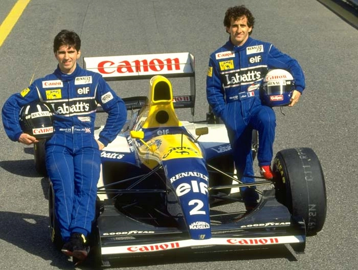 Damon Hill e Alain Prost durante a apresentação da Williams FW 15C em 1993, outro carro vencedor projetado por Adrian Newey com o qual Alain Prost sagrou-se campeão naquele ano. Foto: Divulgação