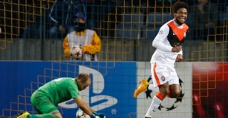 Após a partida, ele, em entrevista ao site oficial do Shakhtar Donetsk, o brasileiro se mostrou indignado com o comportamento da torcida adversária