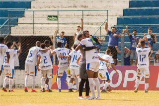 Galo Azul venceu o Rubro-Verde por 2 a 0 na estreia de ambos na Copa Paulista. Foto: Daniel Lins/A Folha Esportiva/Divulgação