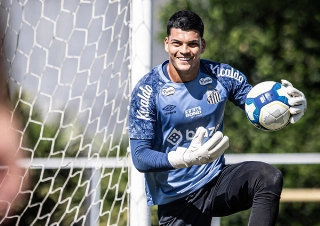 Gabriel Brazão, goleiro do Peixe. Foto: Raul Baretta/ Santos FC