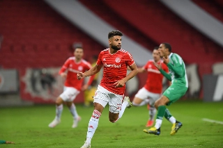 Centroavante Yuri Alberto está na mira do Barça. Foto: Ricardo Duarte/Internacional