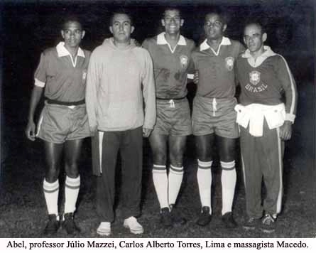 Abel, professor Júmio Mazzei, Carlos Alberto Torres, Lima e massagista Macedo