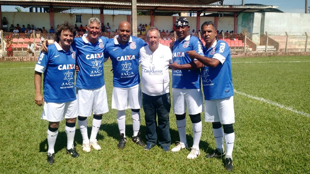 Com dois jogos no mesmo dia, Corinthians confirma Zenon e Viola