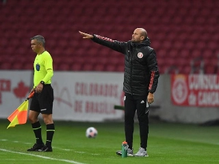 Treinador espanhol não resistiu à eliminação na Copa do Brasil. Foto: Ricardo Duarte