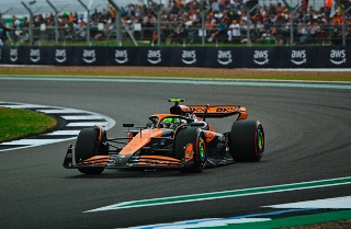 Brit&acirc;nico liderou as duas sess&otilde;es livres em Silverstone. Foto: McLarenF1