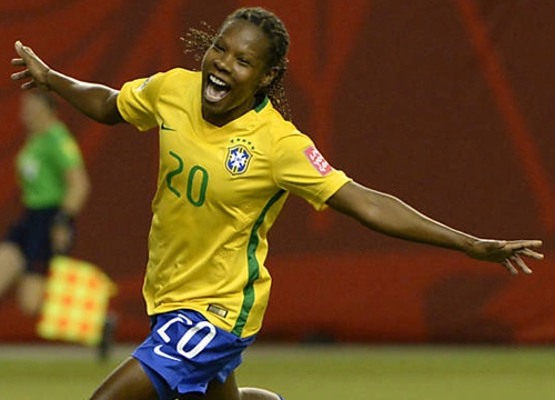 Formiga - Volante da Sele&ccedil;&atilde;o Brasileira