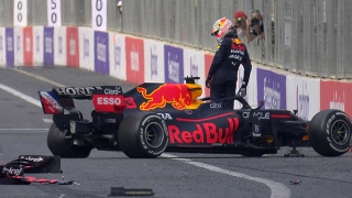 Verstappen abandonou a corrida em Baku quando liderava. Foto: Reprodução/F1