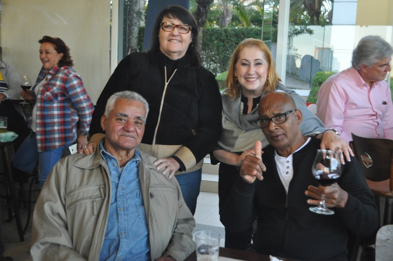 Suely Milani, Cláudia Fioretti, Meg Vicente, Paulo Caveira e Azeitona