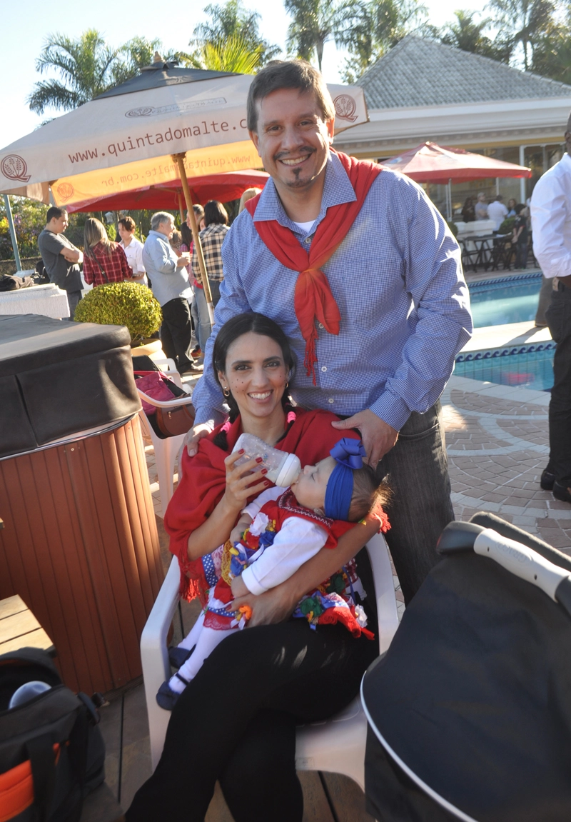 Sylvestre Serrano, Vanessa Liborio e Lys Serrano